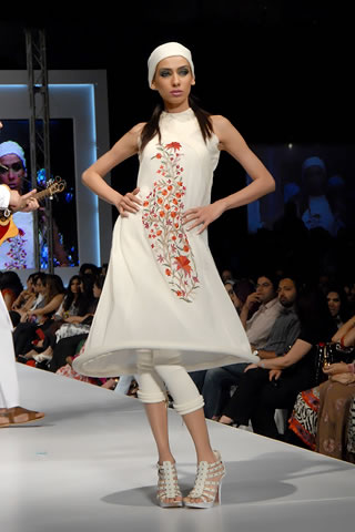 PFDC Sunsilk Fashion Week 2011 Lahore by Sahar Atif