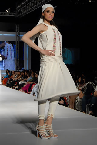 Sahar Atif Collection at PFDC Sunsilk Fashion Week Lahore