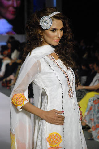 Sarah Salmanâ€™s at PFDC Sunsilk Fashion Week 2011 Lahore