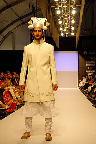 Shakil Saigol at Karachi Fashion Week 2010