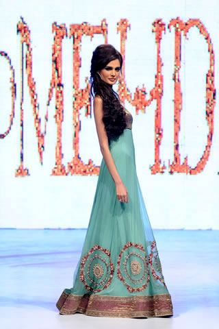 Mehreen Syed in Mehdi's collection