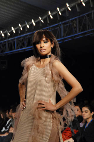 Tazeen Hassan's collection at PFDC Sunsilk Fashion Week 2010