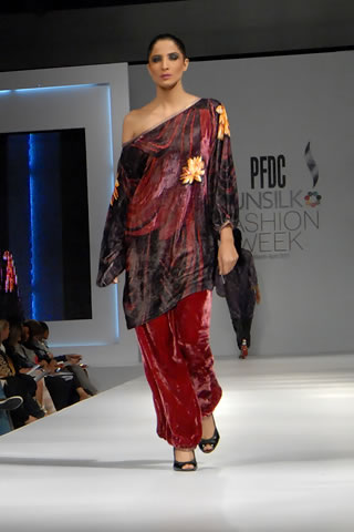 Yahsir Waheed Latest Collection at PFDC Sunsilk Fashion Week 2011 Lahore
