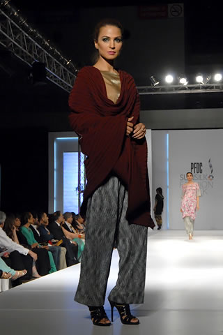 Yahsir Waheed Collection at PFDC Sunsilk Fashion Week Lahore