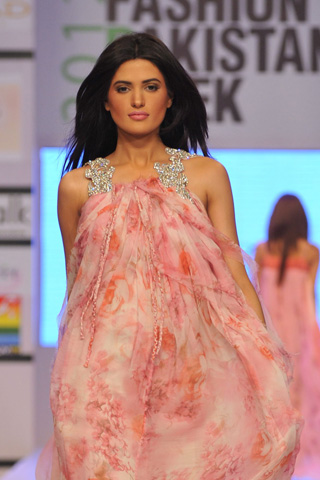 Ayesha & Somaiya at Fashion Pakistan Week 2012