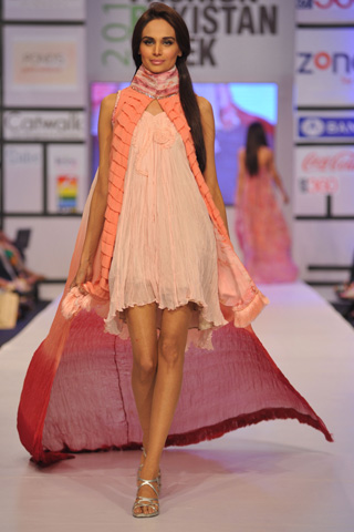 Ayesha & Somaiya at Fashion Pakistan Week 2012 Day 2