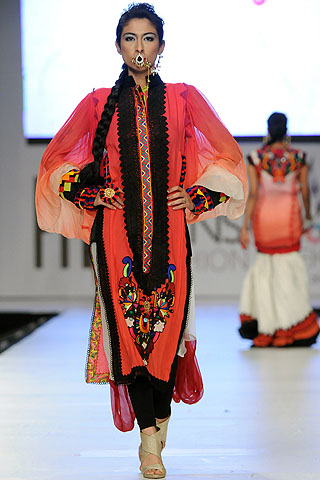 Meesha Shafi at PFDC Sunsilk Fashion Week 2012 Day 3