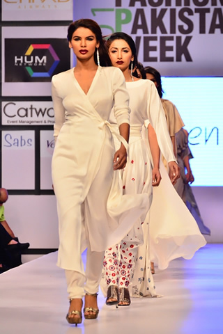 Maheen Khan at Fashion Pakistan Week Day 1