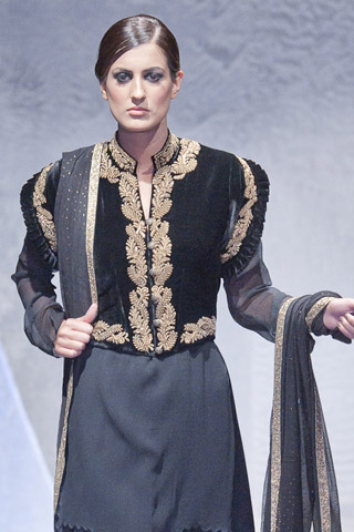 Maheen Khan at Pakistan Fashion Week London 2012