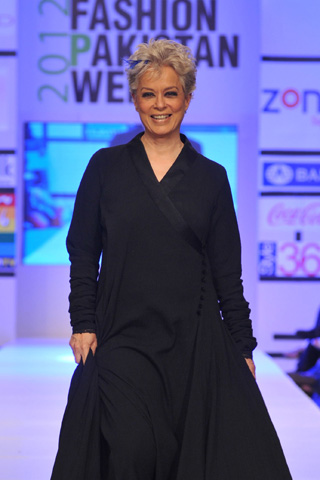 Nomi Ansari at Fashion Pakistan Week 2012