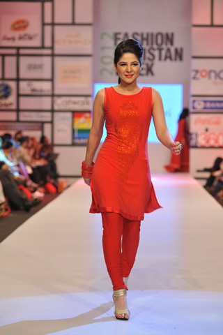 Nomi Ansari at Fashion Pakistan Week 2012 Day 3