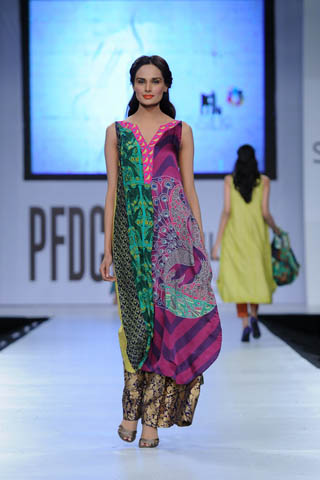 Mehreen Syed at PFDC Sunsilk Fashion Week 2012 Day 4