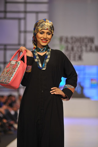 Tapu Javeri at Fashion Pakistan Week 2012 Day 4