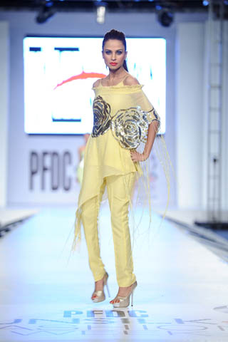 Fouzia at PFDC Sunsilk Fashion Week 2012 Day 1