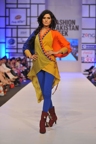 Warda Saleem at Fashion Pakistan Week 2012 Day 3
