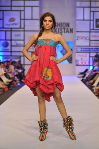 Warda Saleem at Fashion Pakistan Week 2012 Day 3