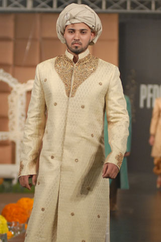 Emraan Rajput at PFDC Bridal Fashion Week 2011 Day 2