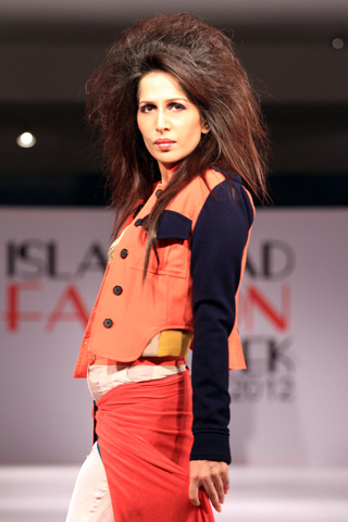 Erum Khan Collection at Islamabad Fashion Week