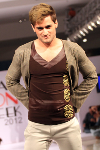 Erum Khan Collection at Islamabad Fashion Week