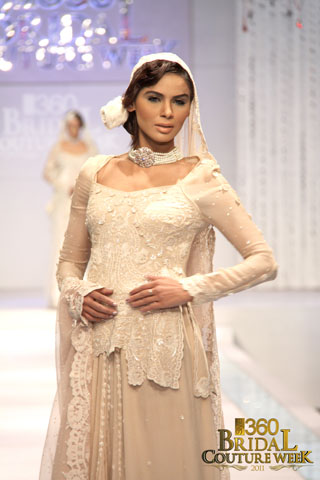 Maheen Khan at Bridal Couture Week 2011 Day 1