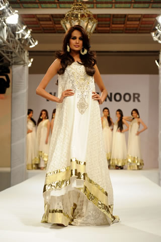 Fashion Show by Waseem Noor - Faisalabad 2011