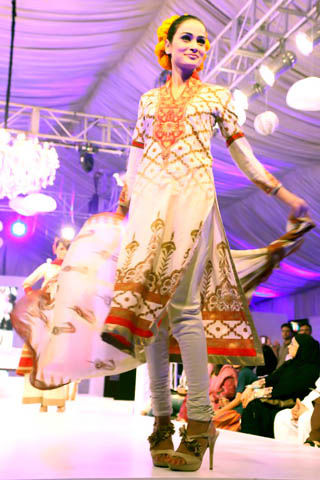 2014 Pakistani Fashion Collection by JJ Valaya