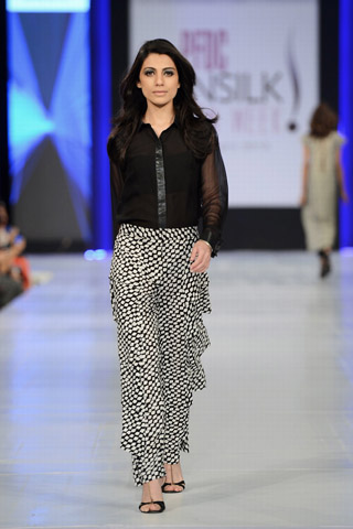 Feeha Jamshed Spring 2013 Collection at SFW Day 2