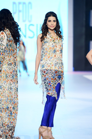 PFDC 2014 Five Star Textile Collection