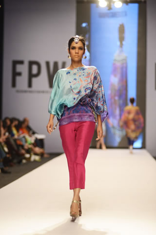2014 FPW Gul Ahmed Lamis Digital Silk Collection