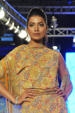 Misha Lakhani Collection at Sunsilk Fashion Week 2013
