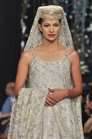 Nida Azwer Collection at L'Oreal Paris Bridal Week 2012 Day 4