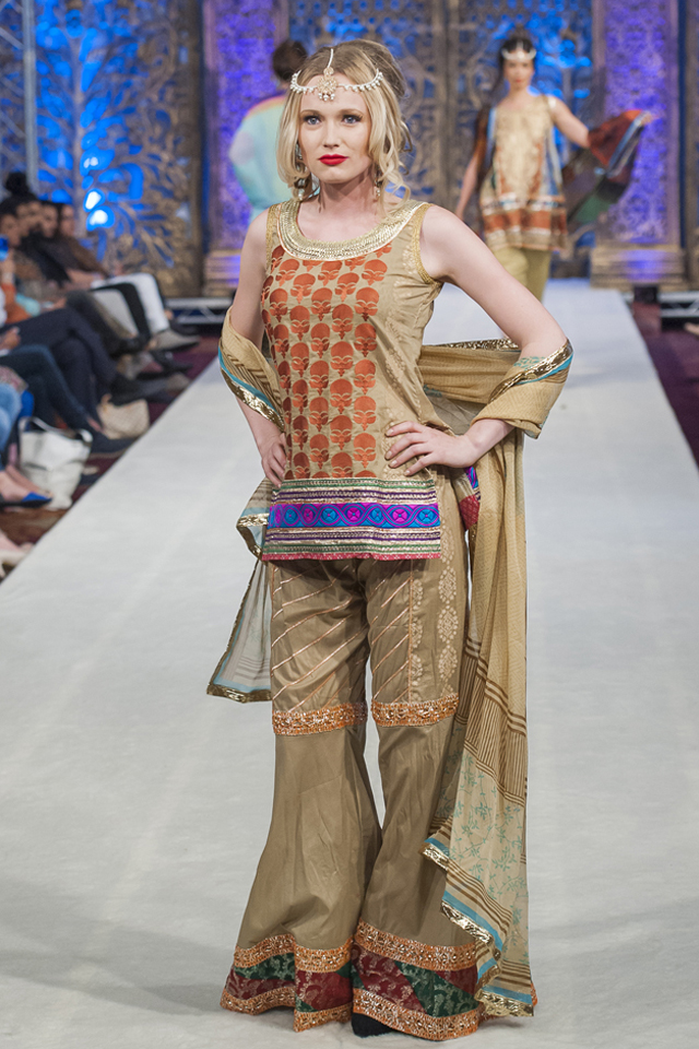 PFWL Latest Shariq Textiles Bridal Collection