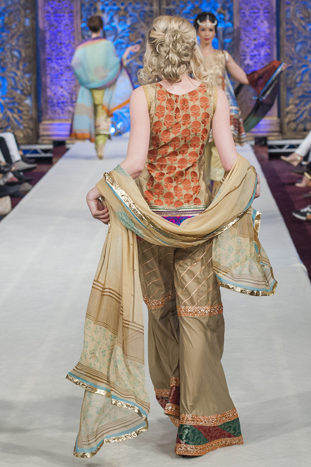 PFWL Latest 2014 Shariq Textiles Bridal Collection