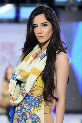 Sunsilk Fashion Week 2013 Collection by Moon Textile