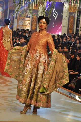 Formal Teena by Hina Butt PBCW Collection