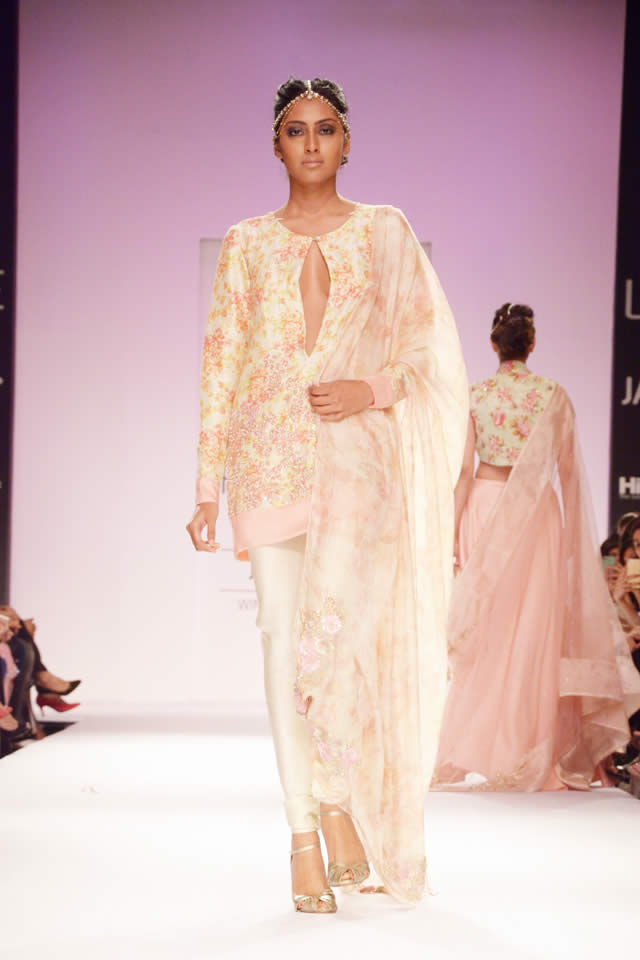 Zara Shahjahan Formal 2014 Lakme Fashion Week Collection
