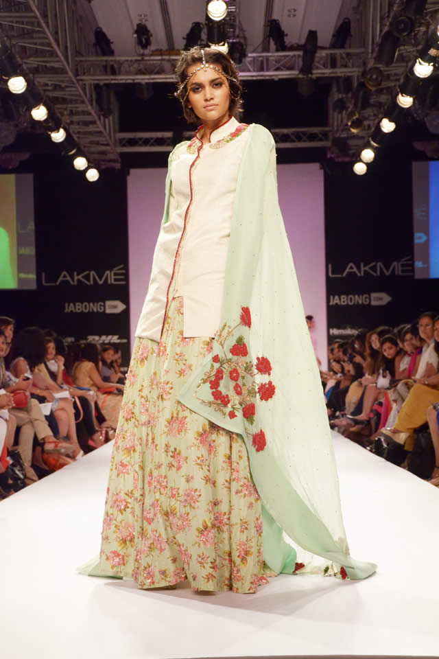2014 Lakme Fashion Week Zara Shahjahan Collection