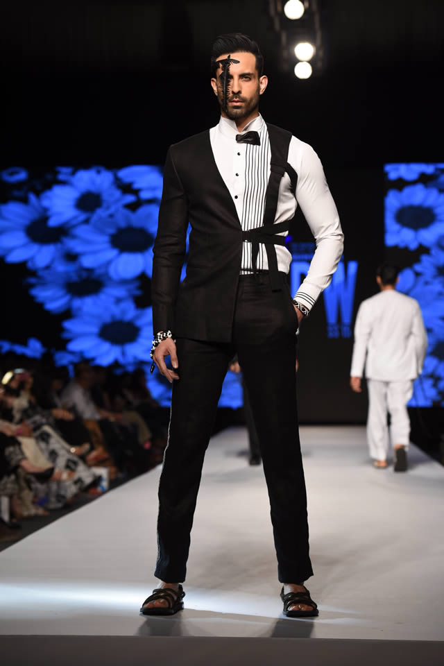 Abdul Samad Showcased SS Men Dresses Collection at TFPW 2015