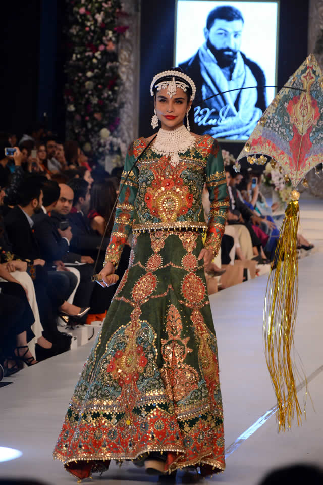 Sana Sarfraz Showcase Ali Xeeshan Bridal Dress
