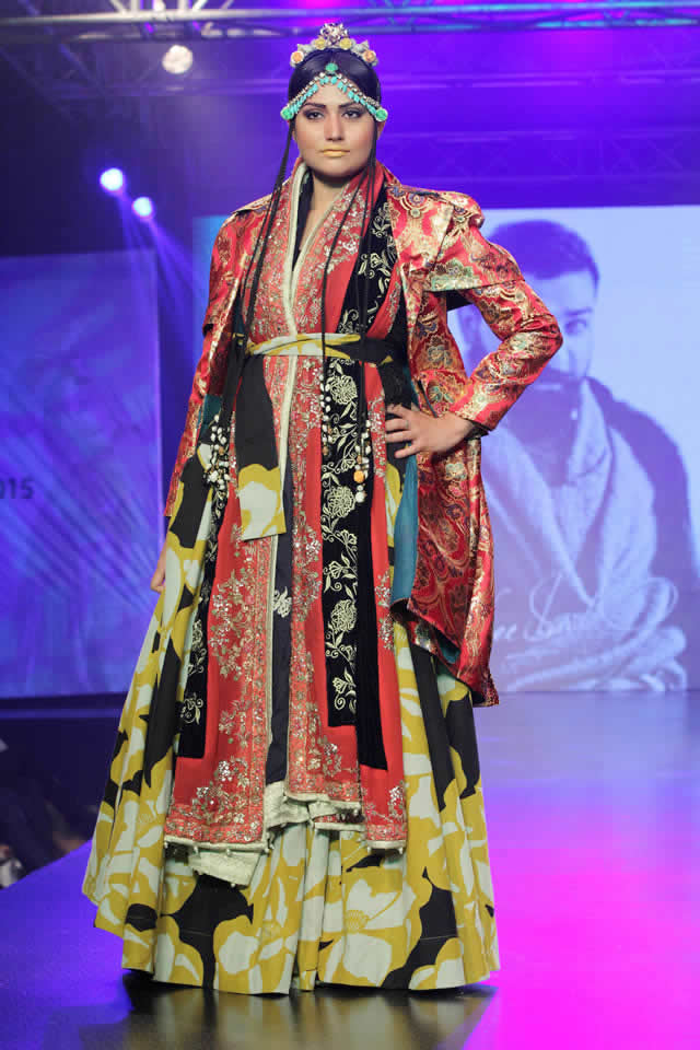Ali Xeeshan Dresses at Shaan-e-Pakistan 2015