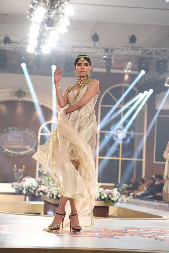 Bridal Couture Week 2015 Damas Latest Collection Images