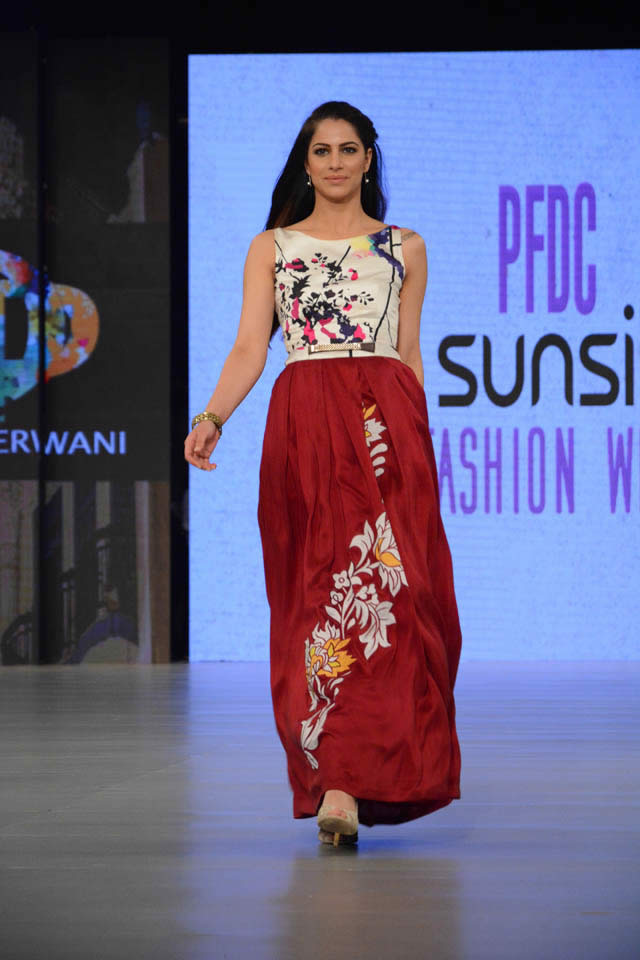 Deepak Perwani Dresses PFDC Sunsilk Fashion Week 2016 Images