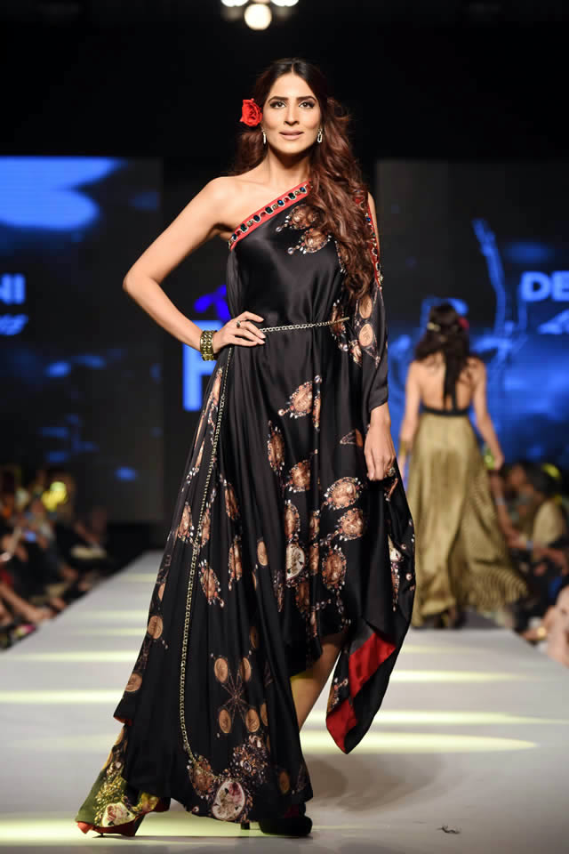 2015 Telenor Fashion Pakistan Week Deepak Perwani Dresses Images