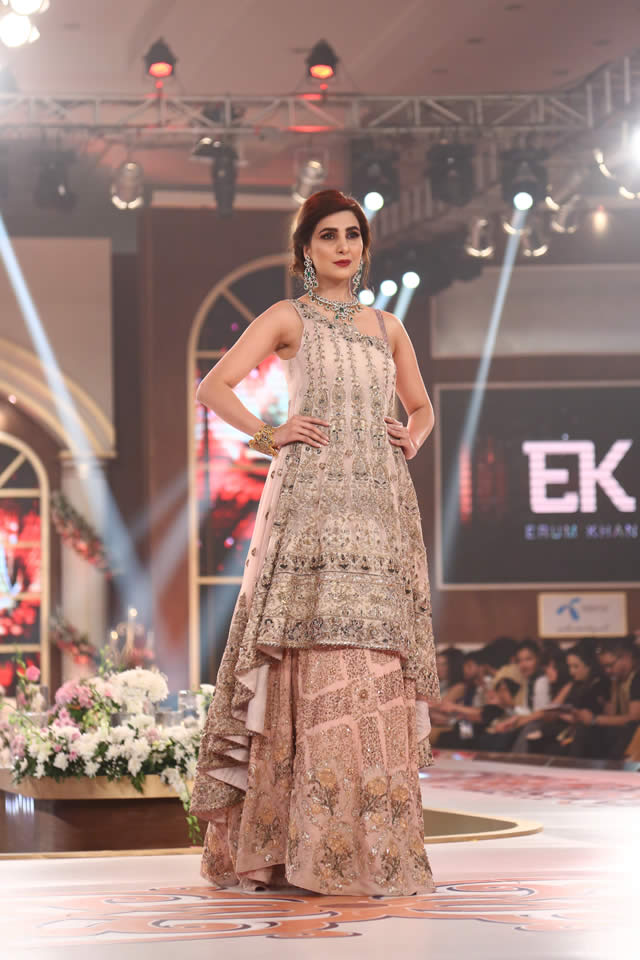 Erum Khan Dresses Telenor Bridal Couture Week 2015 Images