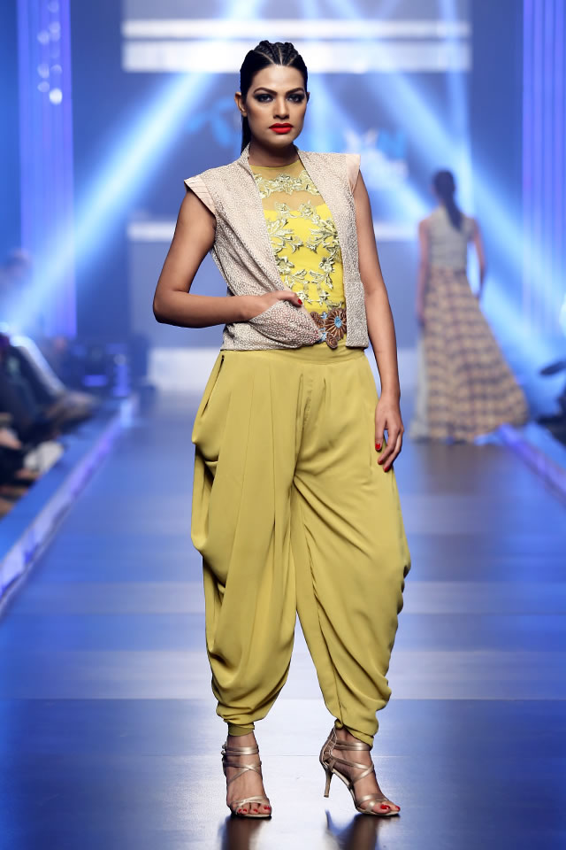 Telenor Fashion Weekend Latest Erum Khan Spring Collection