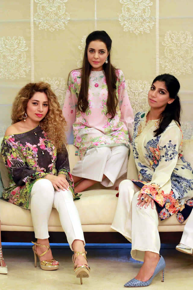 Farah Talib Aziz Dresses Silk Printed Kurtas 2015 Images