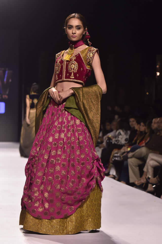 Fnk Asia Dresses Fashion Pakistan Week WF 2015 Images