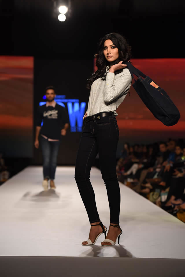 2015 Telenor Fashion Pakistan Week Levis Jeans Gallery