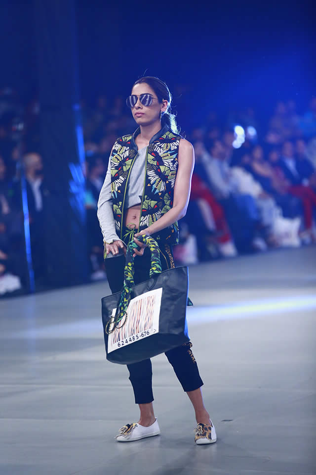 Mahgul Dresses PFDC Sunsilk Fashion Week 2016 Images
