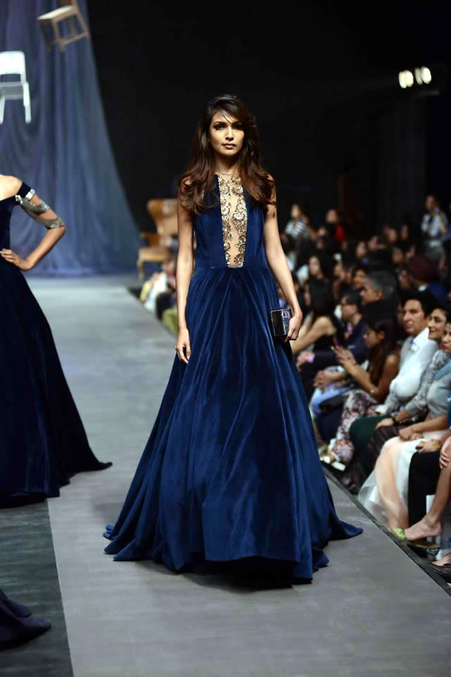 Manish Malhotra Dresses Collection 2015 Photo Gallery